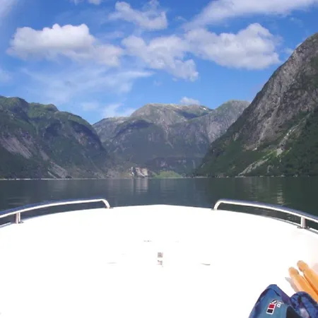Fjordhytte-2 Am Hardangerfjord, Grandioses Fjordpanorama, 20 Ps Motorboot Mietbar! Aenes