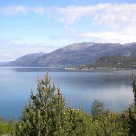 Feriehus Fjordhytte-2 Am Hardangerfjord, Grandioses Fjordpanorama, 20 Ps Motorboot Mietbar! Aenes